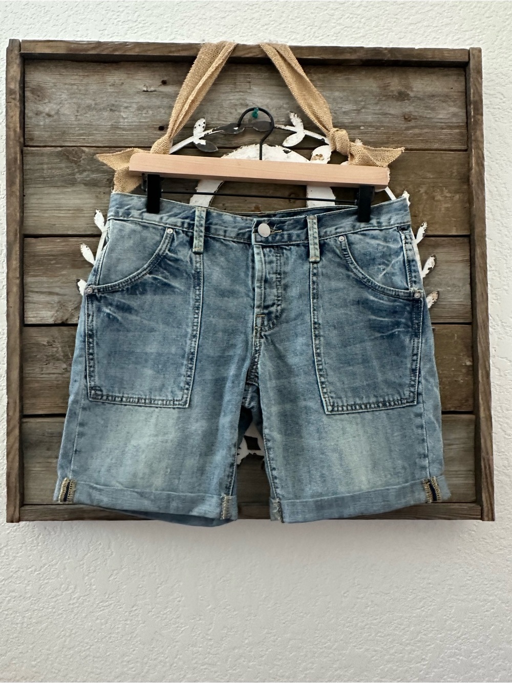 GAP Factory Sexy Boyfriend Jean Shorts size 4 NWT